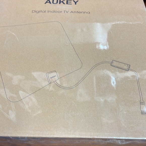 Aukey AN-P01-S Indoor Digital TV Antenna - Picture 3 of 5